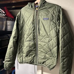 Patagonia Men's Olive Quilted Puffer Jacket